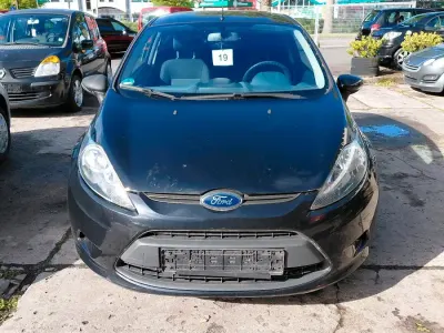 Gebraucht Ford Fiesta 60 PS (44 kW) 2011 Schwarz Kleinwagen