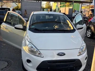 Gebraucht Ford Ka Trend 69 PS (50 kW) 2009 Weiß Kleinwagen