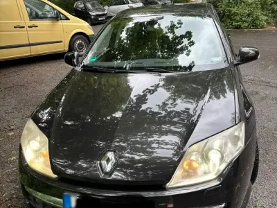 Gebraucht Renault Laguna III Initiale 170 PS (125 kW) 2009 Schwarz Limousine