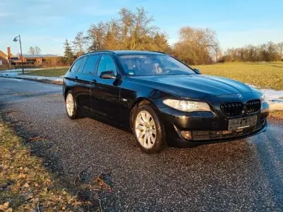 Gebraucht BMW 530 258 PS (189 kW) 2012 Schwarz Kombi