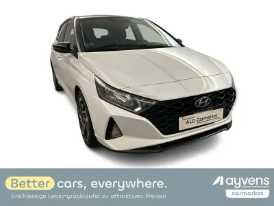 Gebraucht Hyundai i20 Trend 101 PS (74 kW) 2021 Polar white Kleinwagen