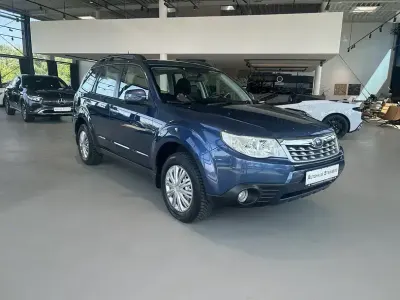 Käytetty Subaru Forester Comfort 150 HP (110 kW) 2012 Sininen Katumaasturi