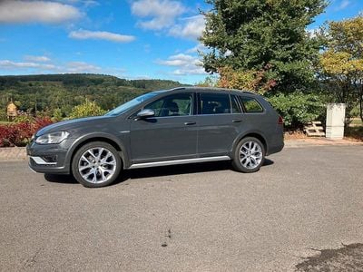 Gebraucht VW Golf Alltrack 184 PS (135 kW) 2016 Grau Kombi