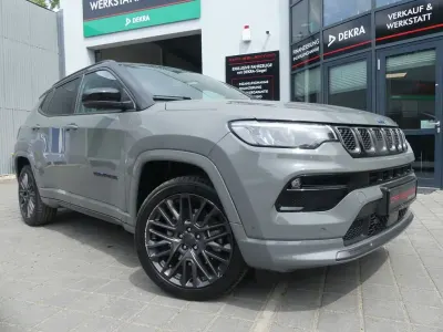 Gebraucht Jeep Compass 241 PS (177 kW) 2022 Sting ray (metallic) SUV