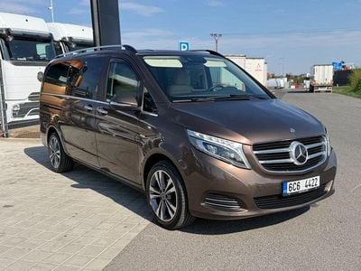 Usata Mercedes V220 Avantgarde 163 CV (119 kW) 2014 Marrone Monovolume