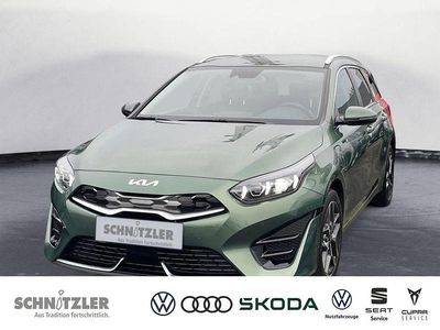Grün Gebraucht 2022 Kia Ceed Sportswagon Platinum Edition Kombi | 21.950 € (Fairer Preis)