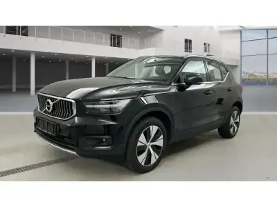 Second-hand Volvo XC40 Inscription 211 CP (155 kW) 2021 Negru SUV