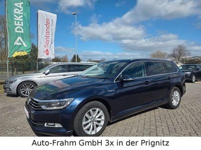 Gebraucht VW Passat Comfortline 190 PS (139 kW) 2016 Blau Kombi