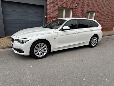 Gebraucht BMW 320 Luxury Line 190 PS (139 kW) 2015 Weiß Kombi