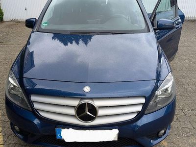 Mercedes B200