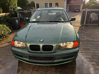 Gebraucht BMW 320 138 PS (101 kW) 1998 Grün Limousine