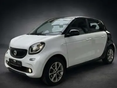 Gebraucht Smart ForFour Passion 71 PS (52 kW) 2016 Weiß Kleinwagen