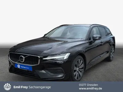 Gebraucht Volvo V60 Core 197 PS (144 kW) 2025 Onyx schwarzmetallic Kombi