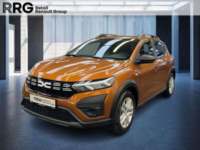 Usata Dacia Sandero Essentiel 91 CV (66 kW) 2024 Arancione Berlina