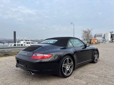 Porsche 911 Carrera 4S Cabriolet