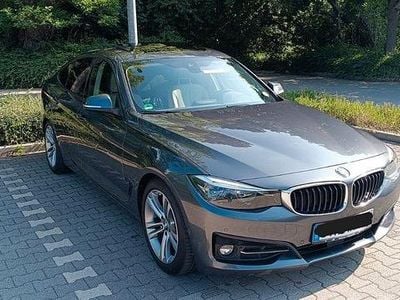 Grau Gebraucht 2019 BMW 320 Gran Turismo Performance Limousine | 17.450 € (Fairer Preis)