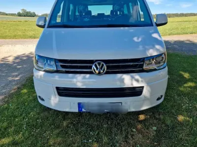 Gebraucht VW Multivan Comfortline 180 PS (132 kW) 2015 Weiß Van / Kleinbus