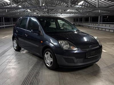 Gebraucht Ford Fiesta 60 PS (44 kW) 2006 Grau Kleinwagen