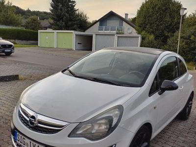 Gebraucht Opel Corsa Color Edition 87 PS (63 kW) 2013 Weiß