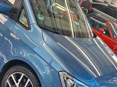 Usata VW Caddy Maxi 131 CV (96 kW) 2019 Blu Monovolume