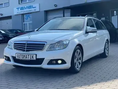 Gebraucht Mercedes C200 136 PS (100 kW) 2012 Weiß Limousine