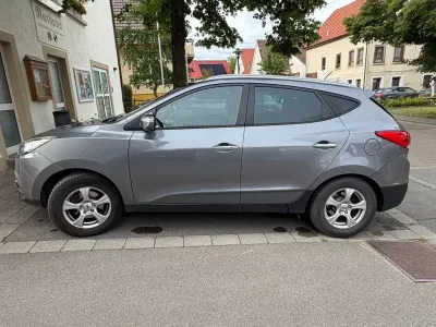 Gebraucht Hyundai ix35 Premium 184 PS (135 kW) 2012 Grau SUV