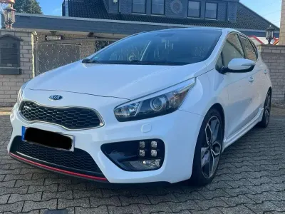 Gebraucht Kia Ceed GT GT-Track 204 PS (150 kW) 2018 Weiß Limousine
