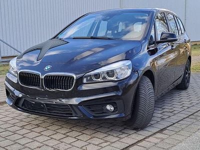 Gebraucht BMW 218 Gran Tourer Advantage 150 PS (110 kW) 2016 Schwarz Van / Kleinbus