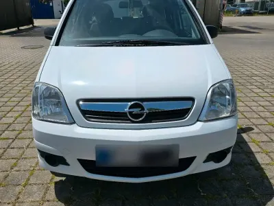 Gebraucht Opel Meriva 90 PS (66 kW) 2010 Weiß Van / Kleinbus