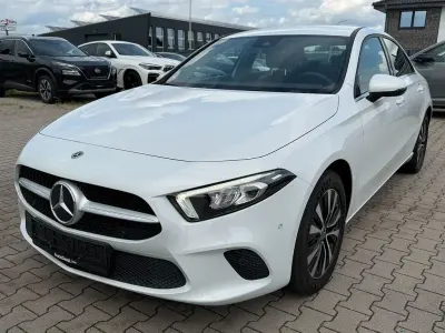 Gebraucht Mercedes A250 218 PS (160 kW) 2022 Weiß Limousine