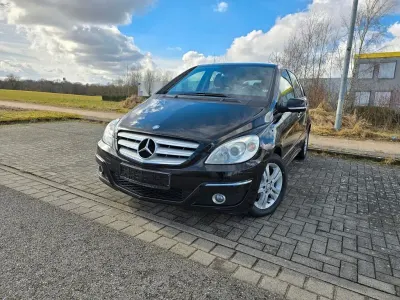 Gebraucht Mercedes B180 Edition 109 PS (80 kW) 2008 Schwarz Van / Kleinbus