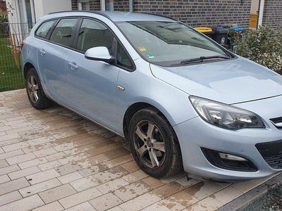 Blau Gebraucht 2015 Opel Astra Style Kombi | 9.750 € (Fairer Preis)