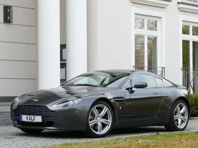 Second-hand Aston Martin V8 426 CP (313 kW) 2009 Gri Coupe