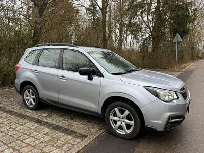 Gebraucht Subaru Forester Active 147 PS (108 kW) 2017 Silber SUV