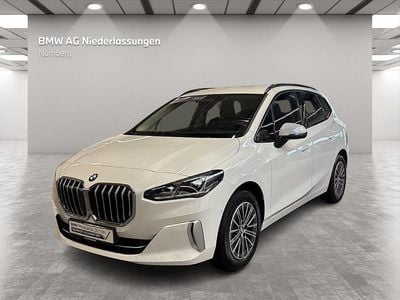 Weiß Gebraucht 2025 BMW 220 Active Tourer Comfort Edition Van / Kleinbus | 33.801 € (Guter Preis)