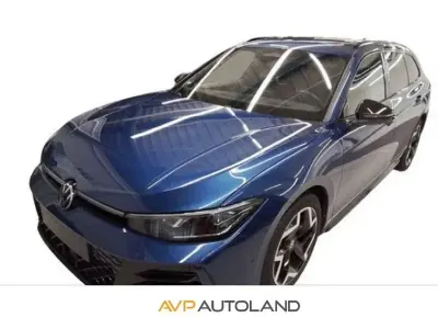 Gebraucht VW Passat R-line 265 PS (194 kW) 2025 Blau Kombi