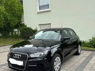 Gebraucht Audi A1 Sportback Attraction 86 PS (63 kW) 2013 Schwarz Kleinwagen
