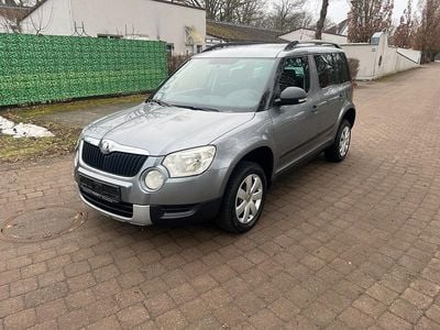 Second-hand Skoda Yeti 105 CP (77 kW) 2010 Gri SUV