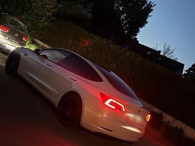 Second-hand Tesla Model 3 366 kW (498 CP) 2021 Alb Berlinǎ