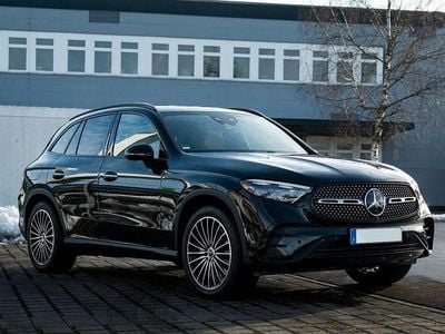 Używany Mercedes GLC450 AMG line 367 KM (269 kW) 2025 Czarny SUV