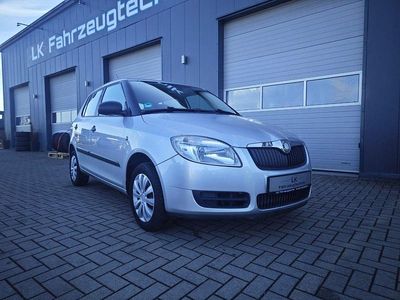 Gebraucht Skoda Fabia Classic 60 PS (44 kW) 2009 Silber Kleinwagen
