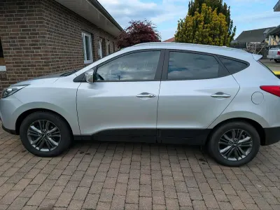 Gebraucht Hyundai ix35 136 PS (100 kW) 2015 Silber SUV