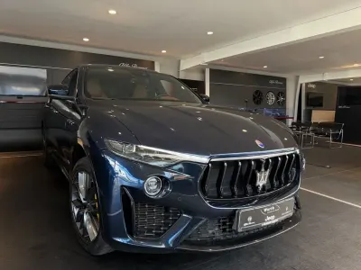 Gebraucht Maserati Levante 430 PS (316 kW) 2021 Blau SUV