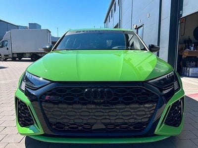 Grün Gebraucht 2023 Audi RS3 Limousine | 55.999 € (Guter Preis)