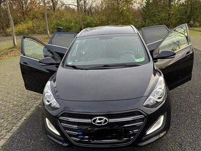 Schwarz Gebraucht 2017 Hyundai i30 Kombi | 8.799 € (Superpreis)
