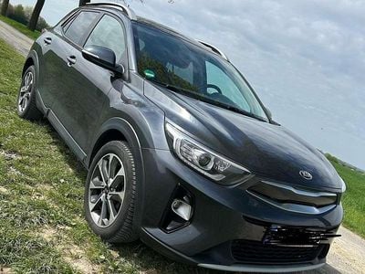 Second-hand Kia Stonic Vision 101 CP (74 kW) 2020 Gri SUV
