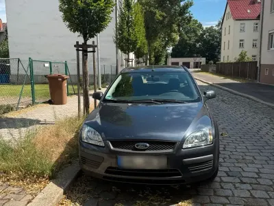Gebraucht Ford Focus 116 PS (85 kW) 2006 Grau Kombi