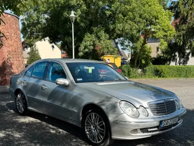 Gebraucht Mercedes E320 216 PS (158 kW) 2004 Silber Limousine