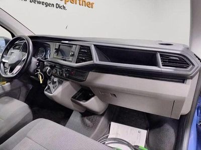 Second-hand VW Transporter 83 kW (113 CP) 2022 Albastru Van