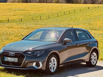 Gebraucht Audi A3 Sportback 110 PS (80 kW) 2022 Grau Kleinwagen